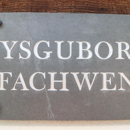 Villa Ysgubor Fachwen Newtown  Exterior foto
